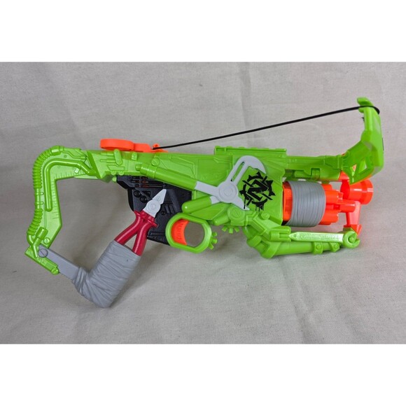 Nerf Zombie Strike Outbreaker Bow Blaster – Tested, No Darts - Picture 6 of 8